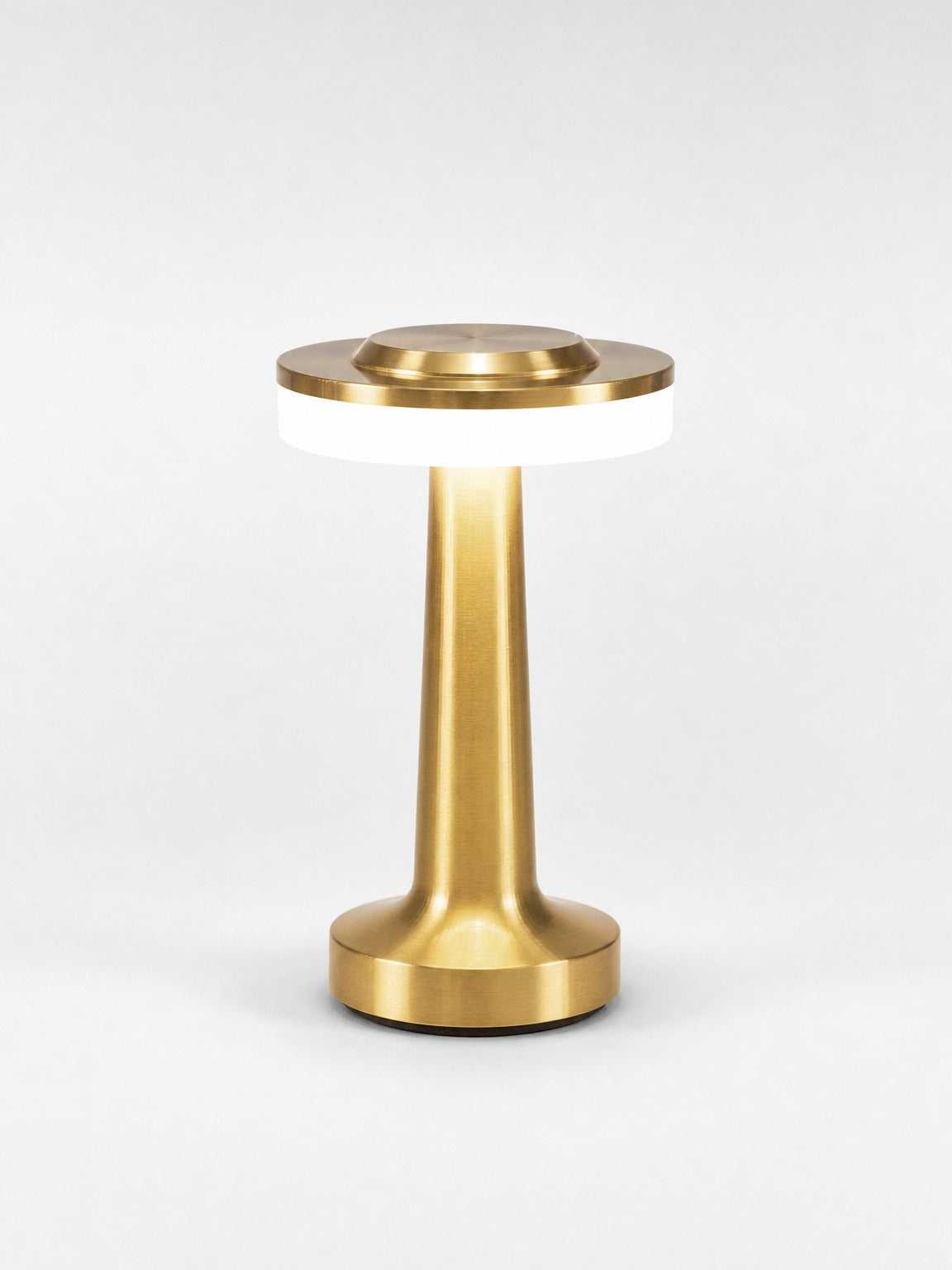 Goldene tragbare Lampe