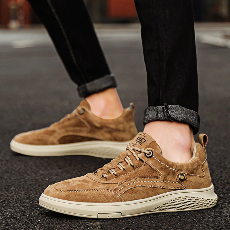 Luca | Uomo Sneaker Scamosciata Stringata Low-Top Dettaglio Forato