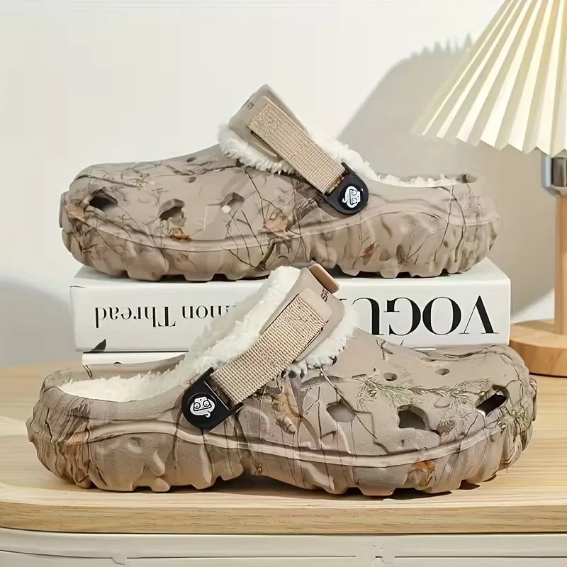 Men's Fleece Lined Clogs Shoes with Adjustable Strap and Grip Sole - Image 4