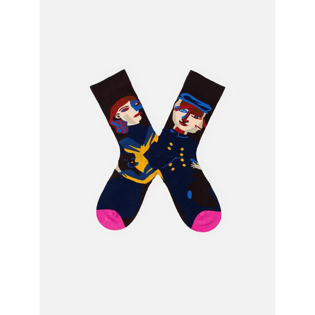 Men's Patterned Crew Socks with Cotton Blend Knit and Contrasting Heel - Image 5