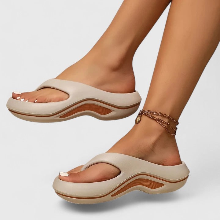 Men's Platform Flip Flops with Eva Foam Cushioned Footbed - Image 3