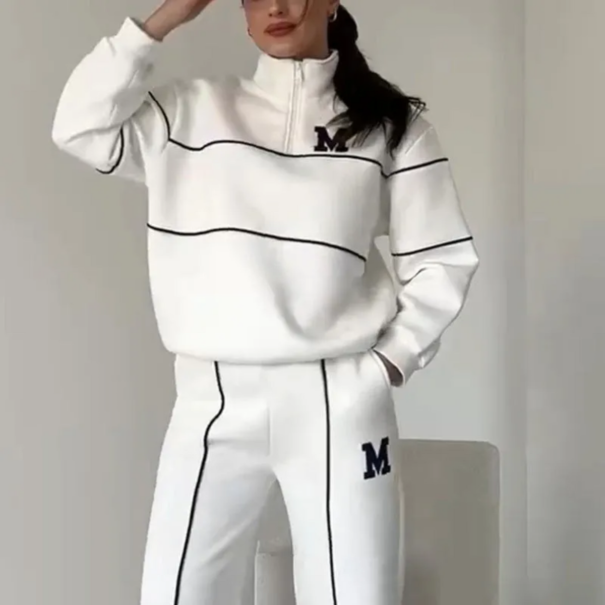 Women's Lounge Tracksuit Set with Half-Zip Sweatshirt and Jogger Pants - Image 1
