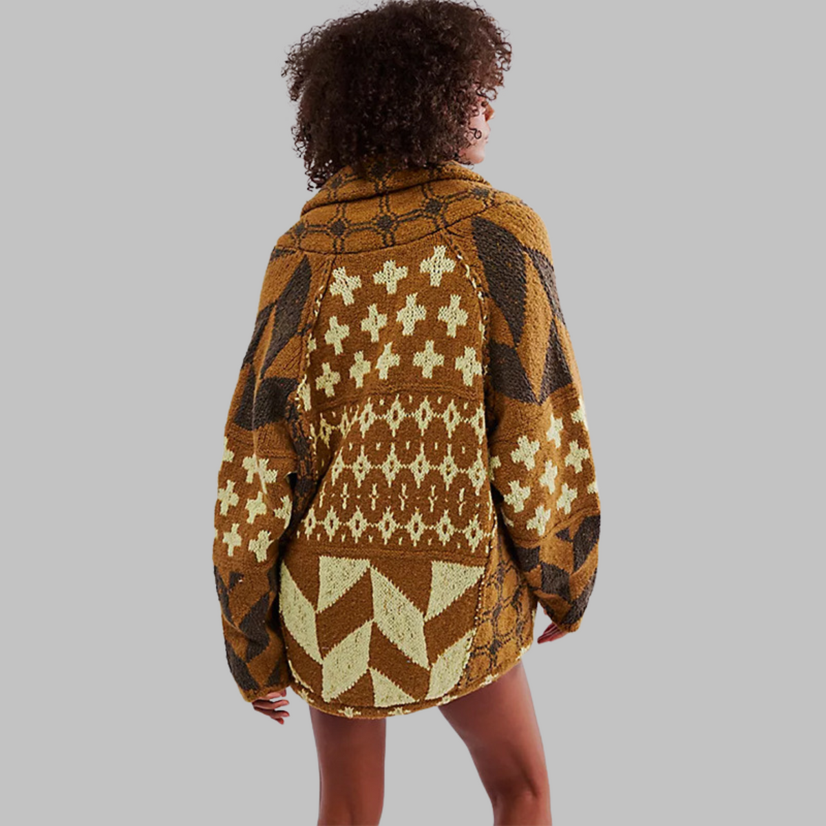 Women's Oversized Long Cardigan Sweater with Button-Down Collar and Knit Fabric - Image 3