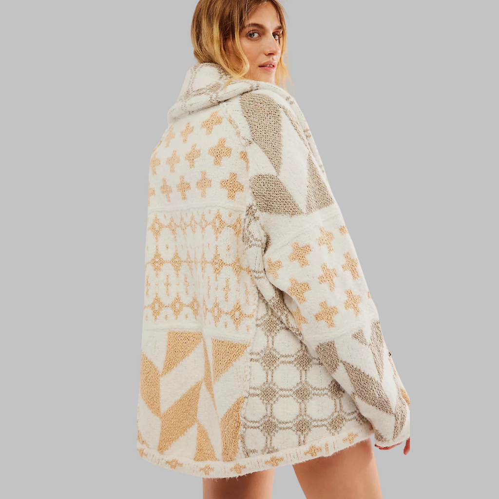 Women's Oversized Long Cardigan Sweater with Button-Down Collar and Knit Fabric - Image 4