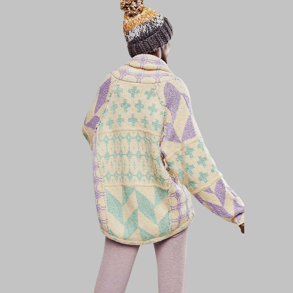 Women's Oversized Long Cardigan Sweater with Button-Down Collar and Knit Fabric - Image 5