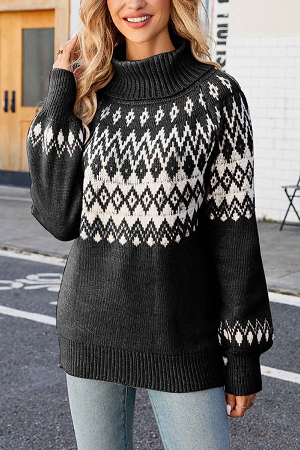Women's Wool Turtleneck Sweater with Fair Isle Pattern and Relaxed Fit - Image 6